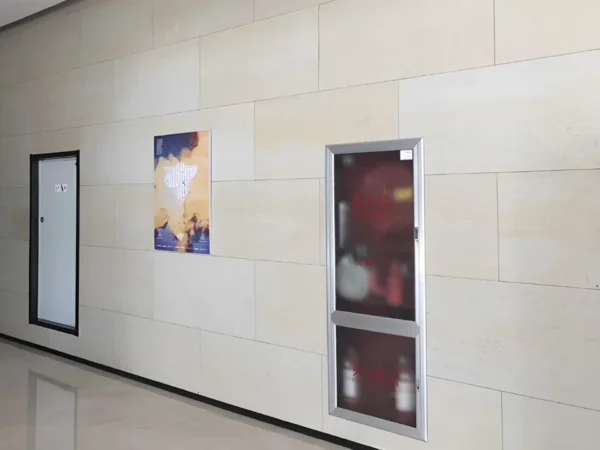 panel-toixou-flexible-travertine-gradient-yellow-gconstruction-1 Πάνελ Τοίχου Flexible Travertine Gradient Yellow από εύκαμπτη πέτρα με φυσική όψη τραβερτίνη από την G Construction Θεσσαλονίκη