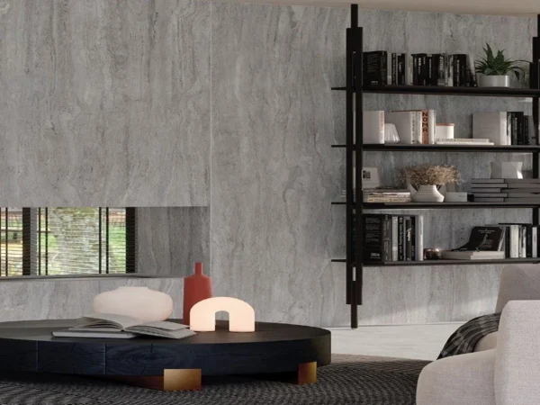 Πάνελ Τοίχου Flexible Travertine Milan Grey από εύκαμπτη πέτρα με φυσική όψη τραβερτίνη από την G Construction Θεσσαλονίκη