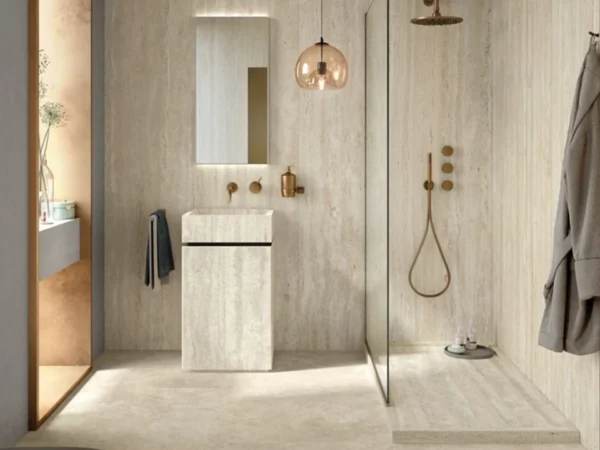 panel-toixou-flexible-travertine-milan-yellow-gconstruction-3 Πάνελ τοίχου Flexible Travertine Milan Yellow με φυσική υφή τραβερτίνη και ζεστές μπεζ αποχρώσεις