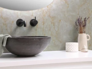 Πάνελ Τοίχου PVC Glossy Onyx με γυαλιστερή όψη όνυχα σε μπεζ αποχρώσεις από την G Construction Θεσσαλονίκη